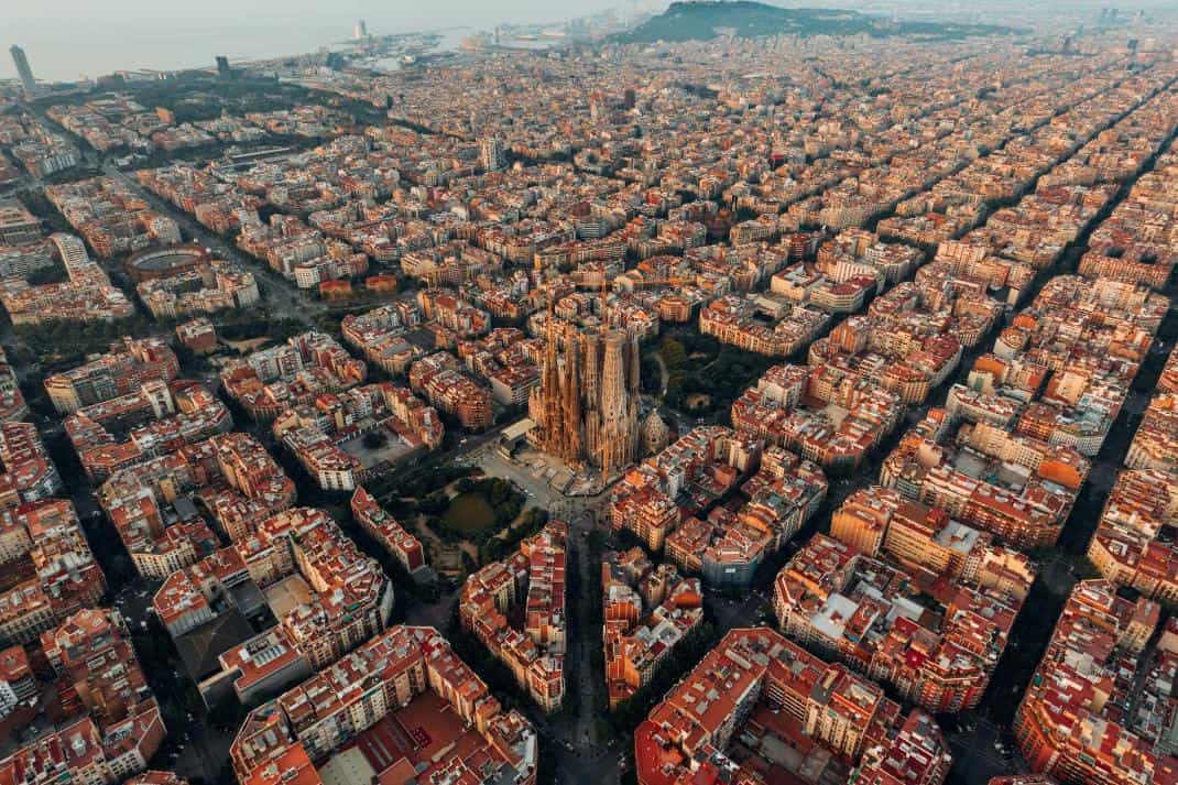 Best time to visit Barcelona